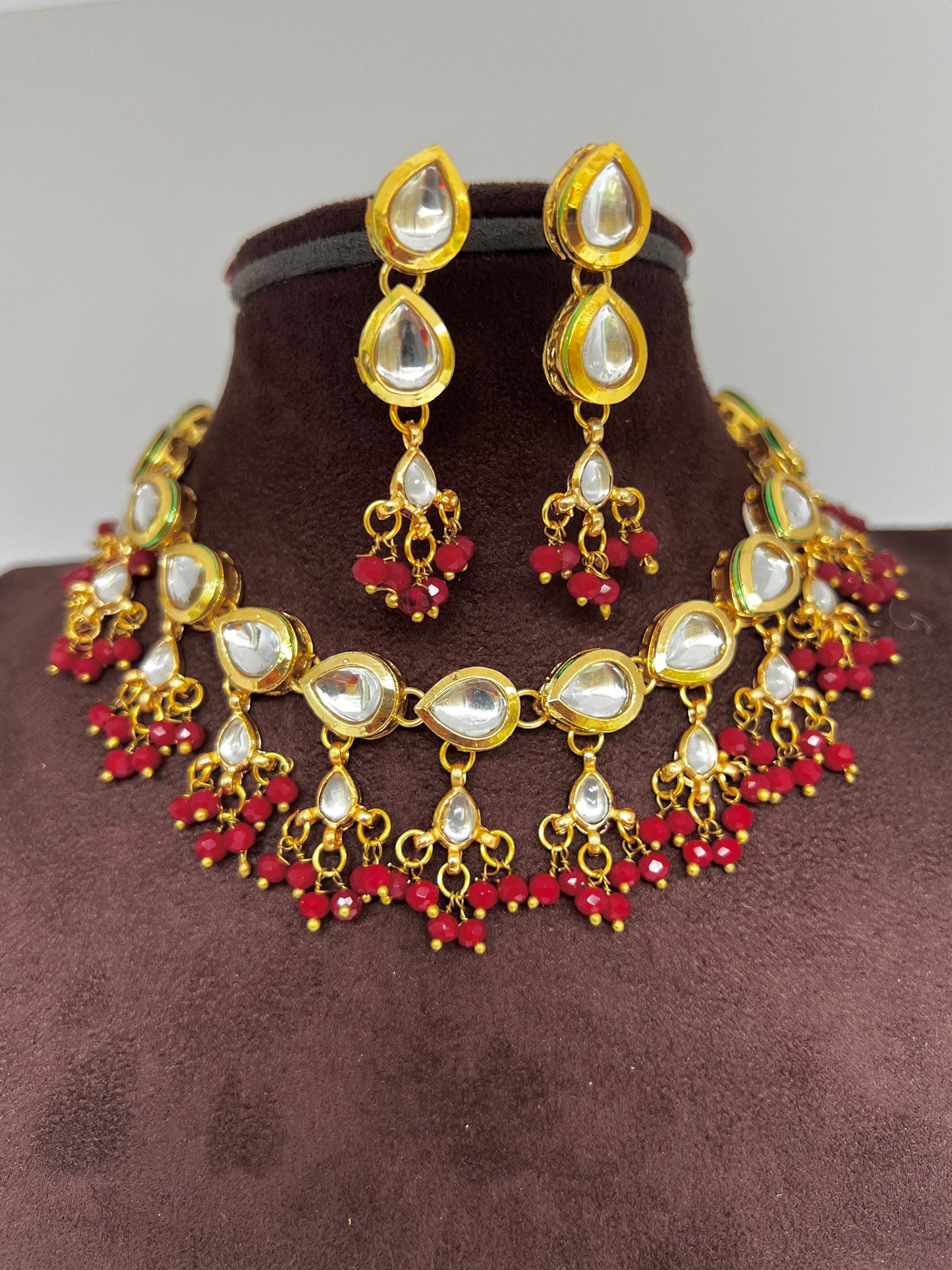 Tanvi Necklace and Earrings Set - Red