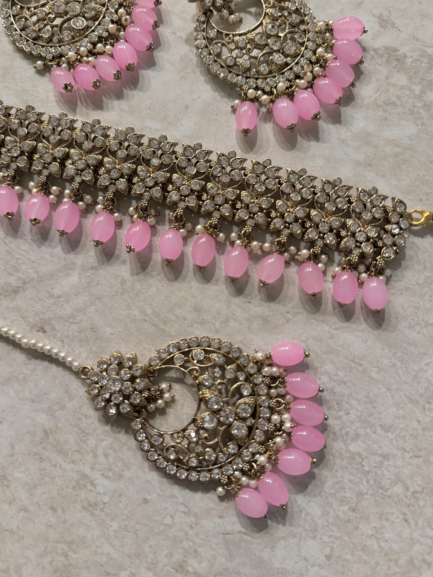 Anika Choker Set - Light Pink