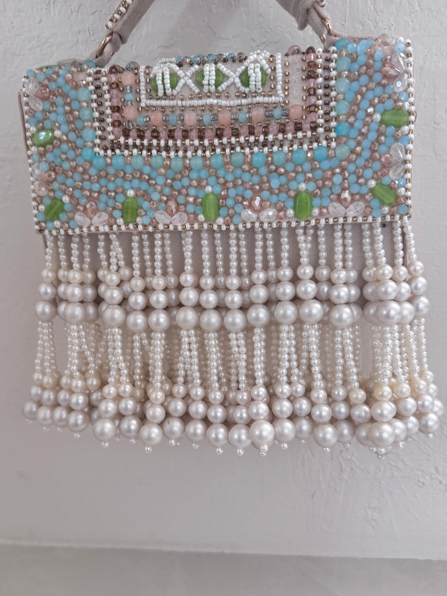 Mahira Pearl Bag