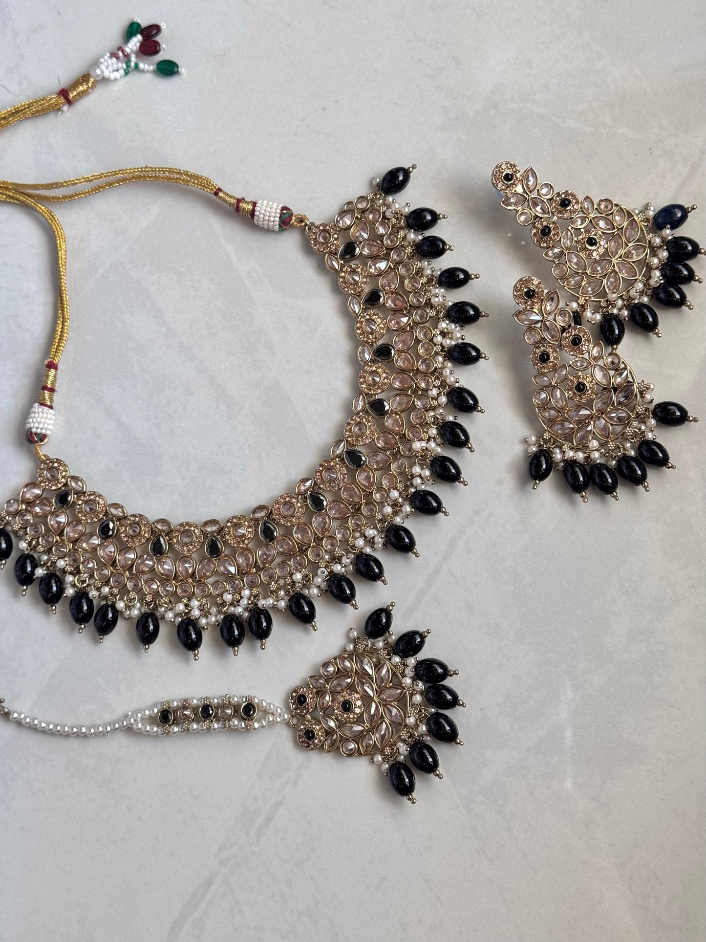 Mahiye Necklace Set - Black