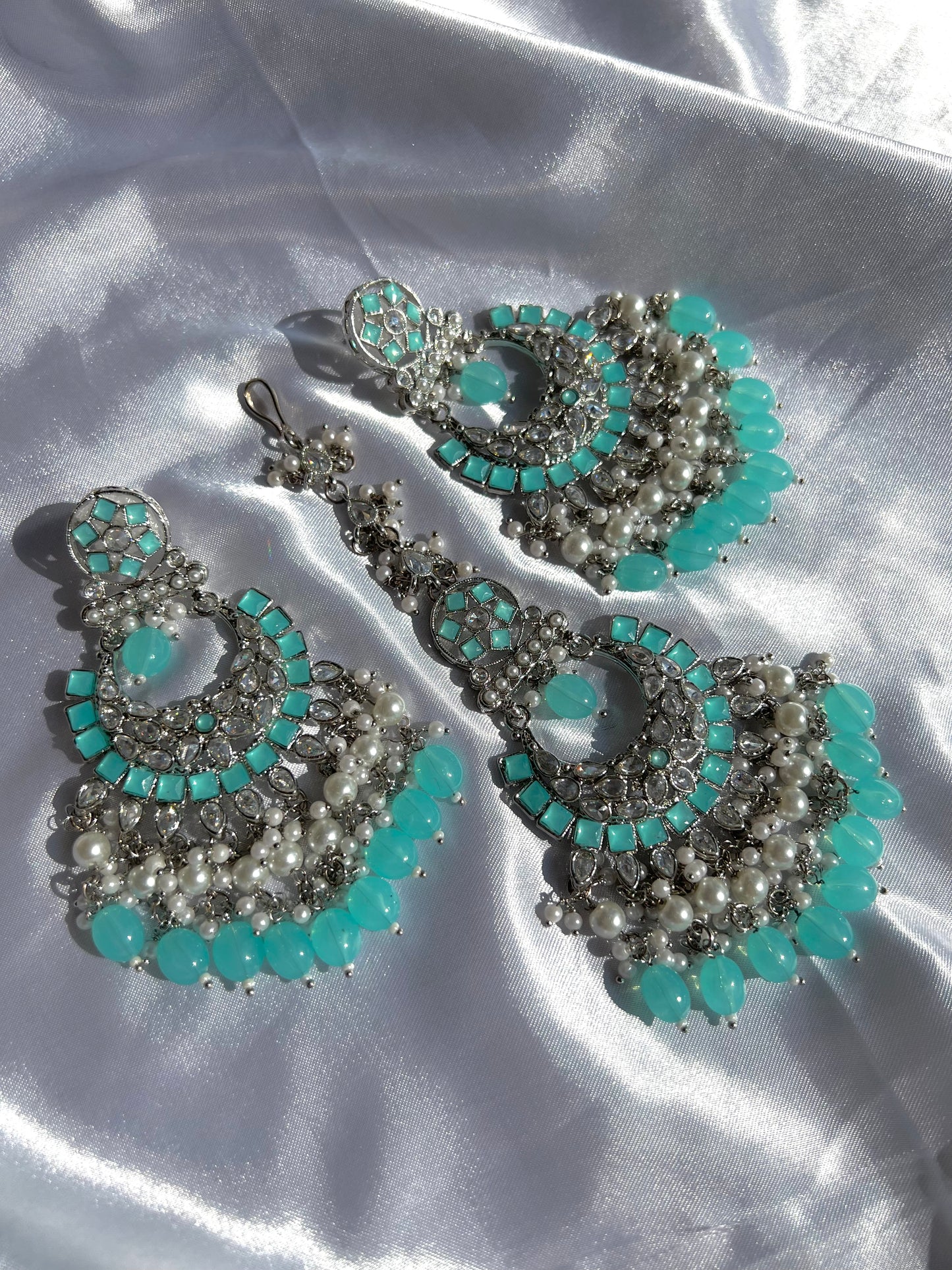 Aqsa Tikka and Earring- Silver/Teal
