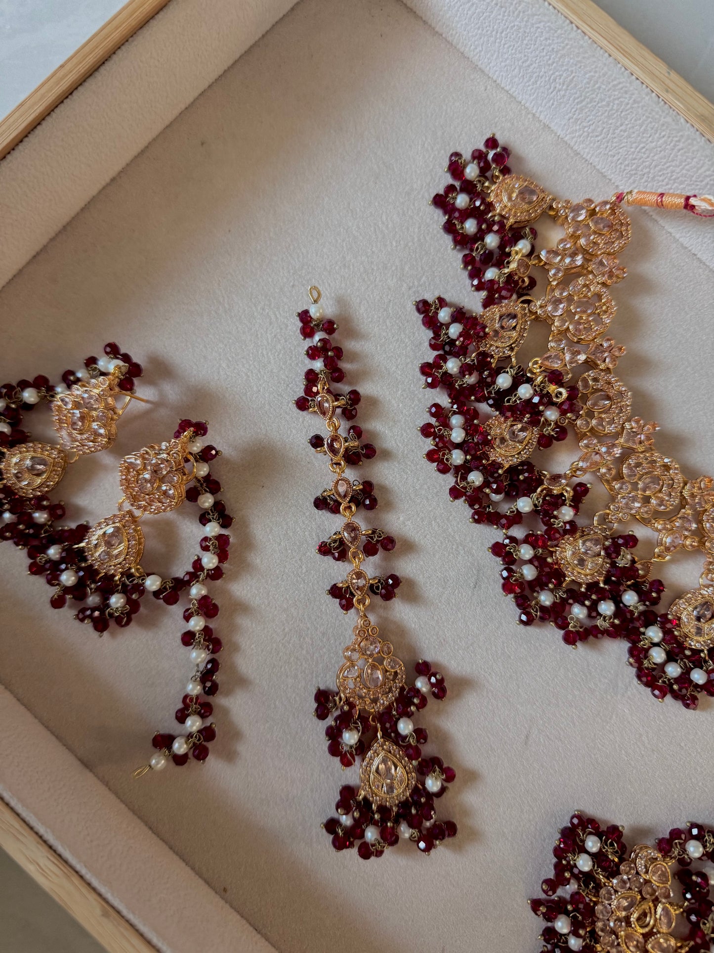 Aria Bridal Set - Maroon/White