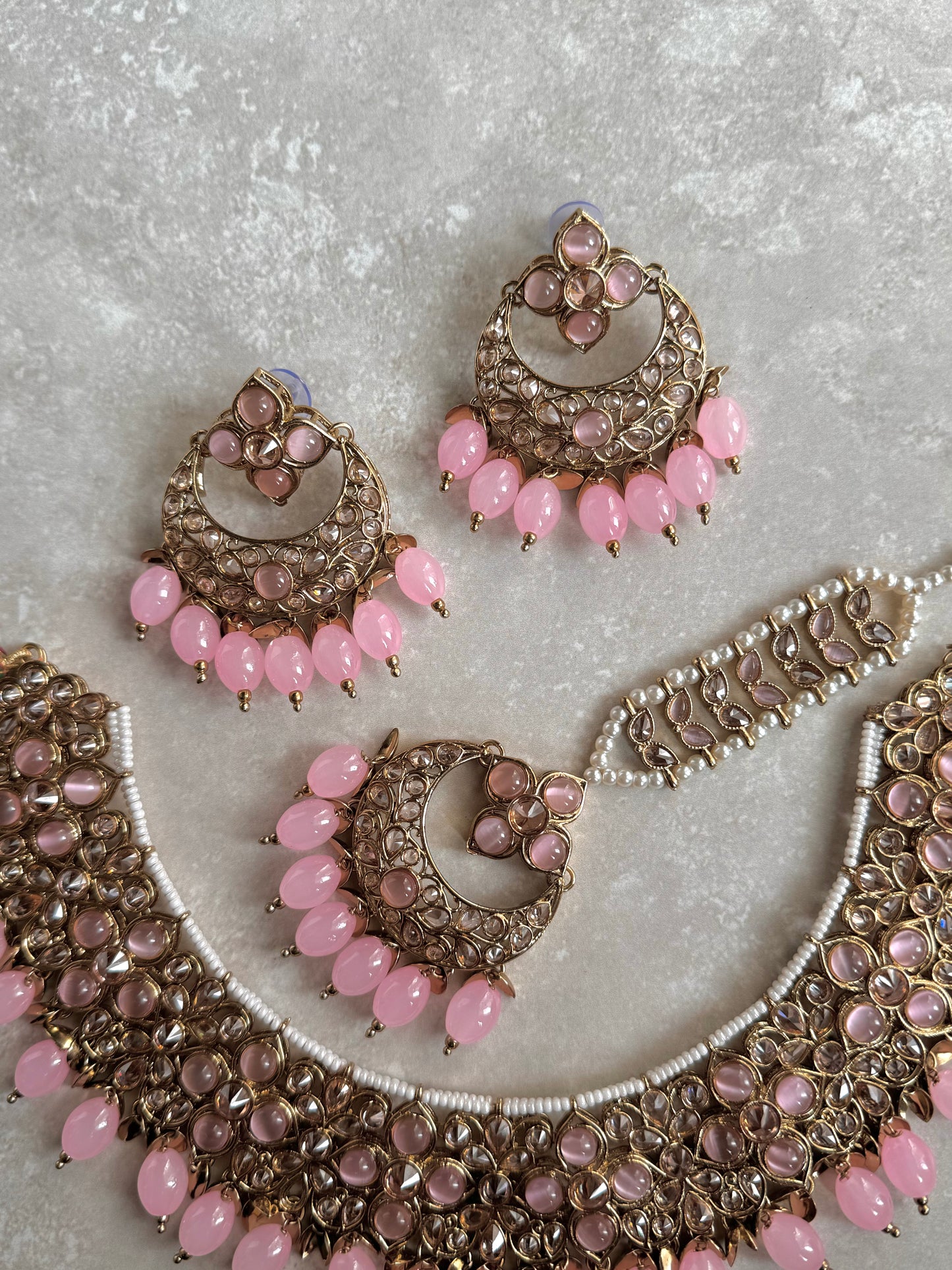 Suhana Necklace Set - Pink
