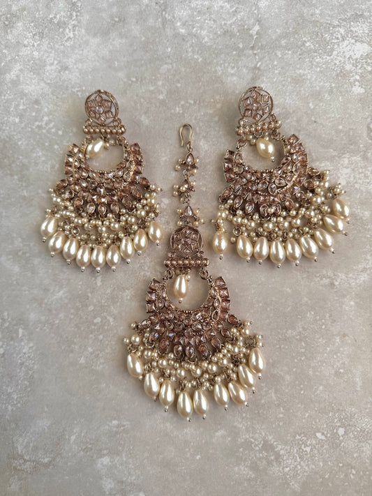 Aqsa Tikka and Earring- Gold