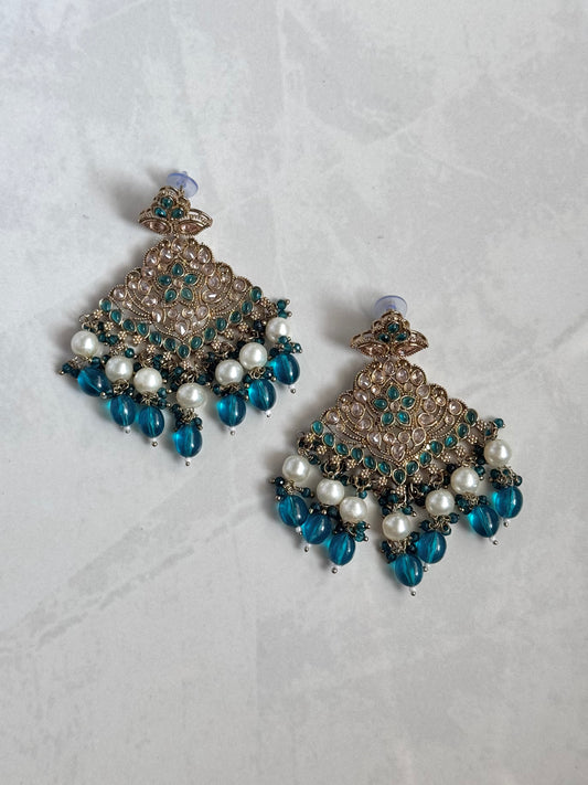 Avneet Earrings - Peacock Green