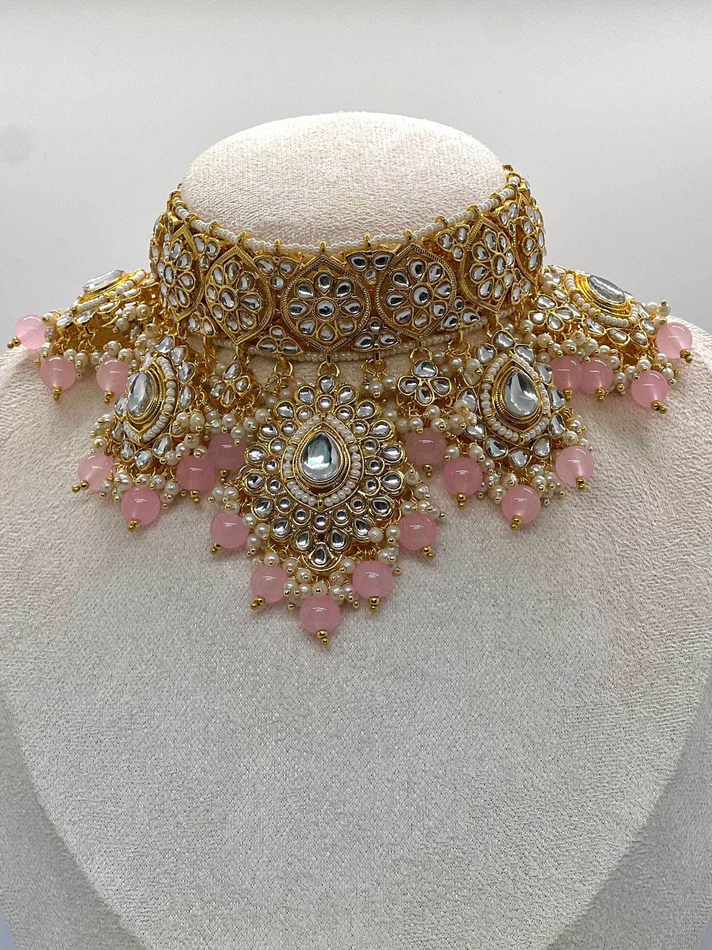 Aditi Kundan Choker Set - Pink-Statement Jewels