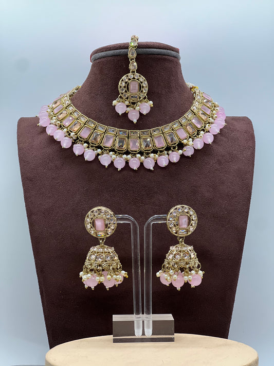 Naina Necklace Set - Pink
