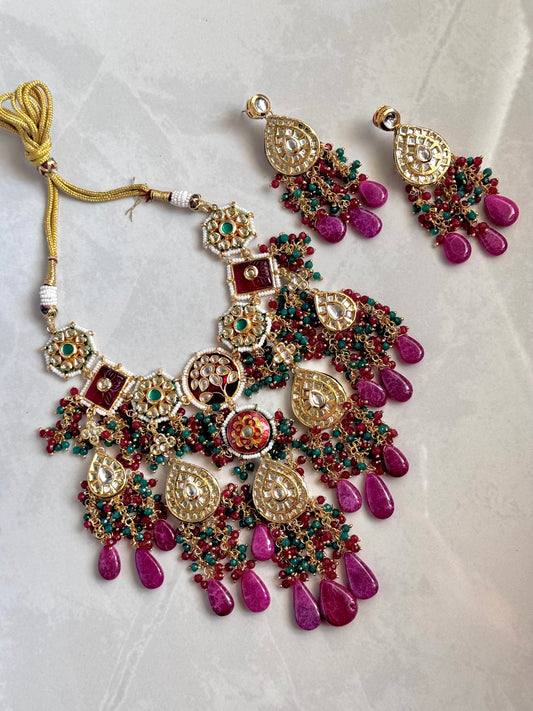 Nargis Necklace/Choker Set - Maroon/ Dark Green