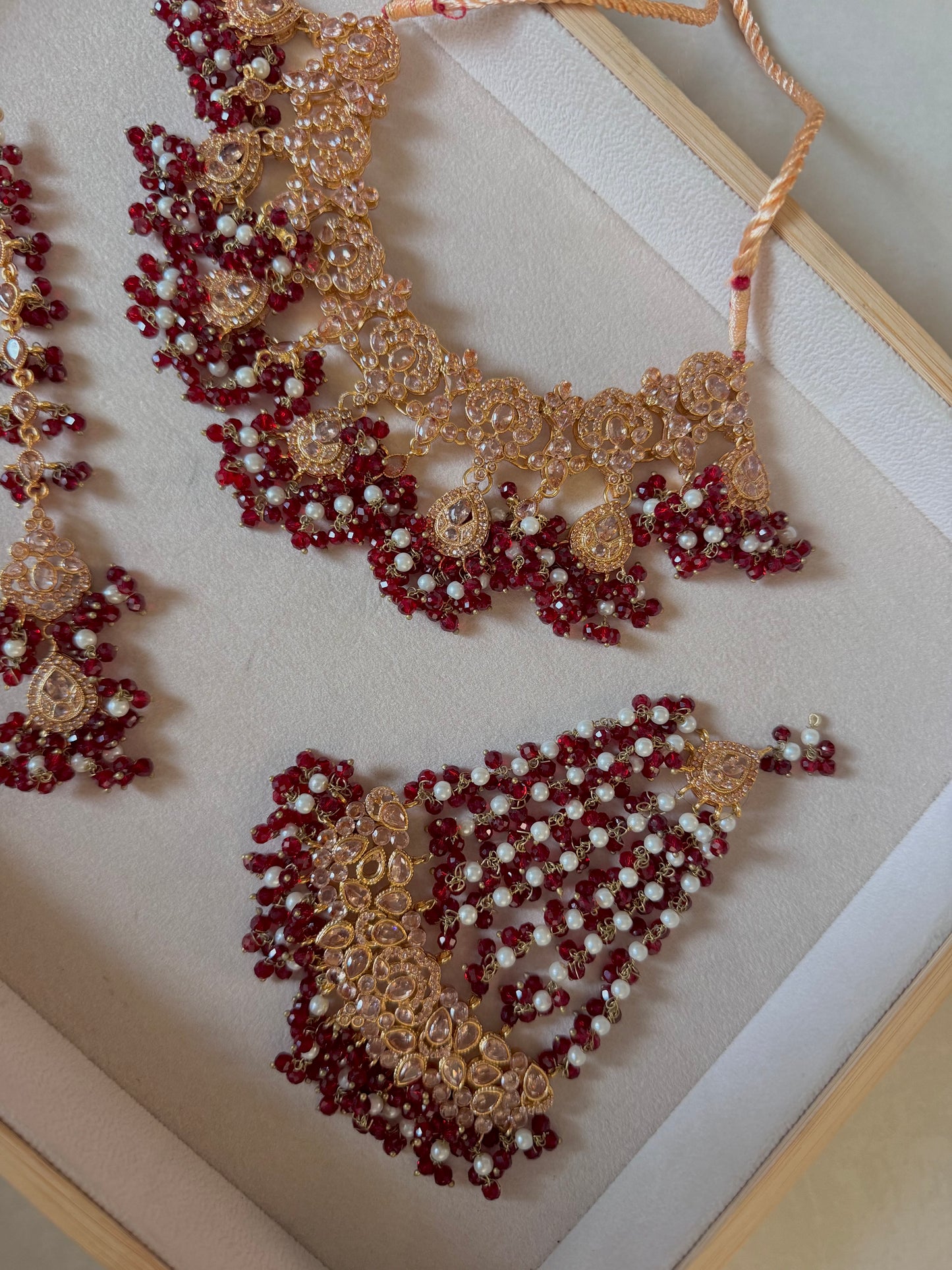 Aria Bridal Set - Maroon/White
