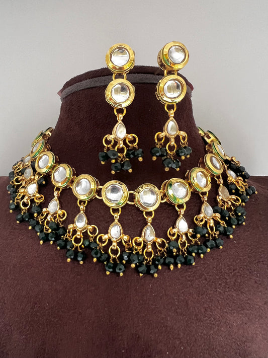 Tanvi Necklace and Earrings Set - Green