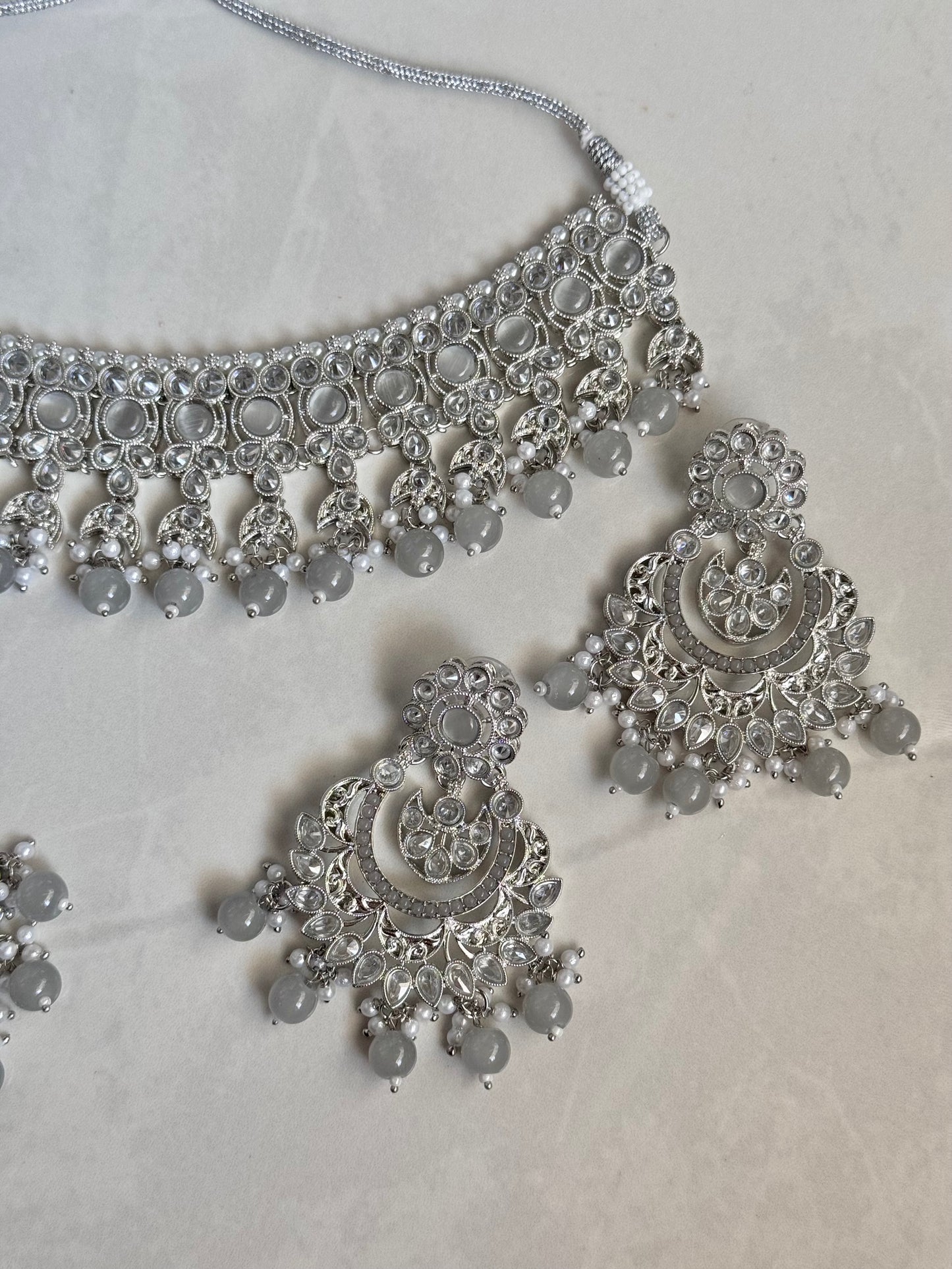 Neelum Choker Set - Silver/Grey