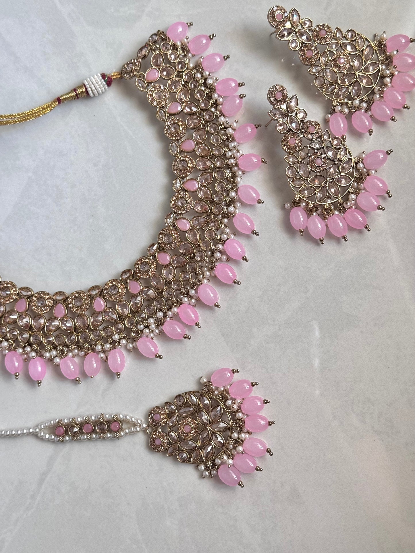 Mahiye Necklace Set - Pink