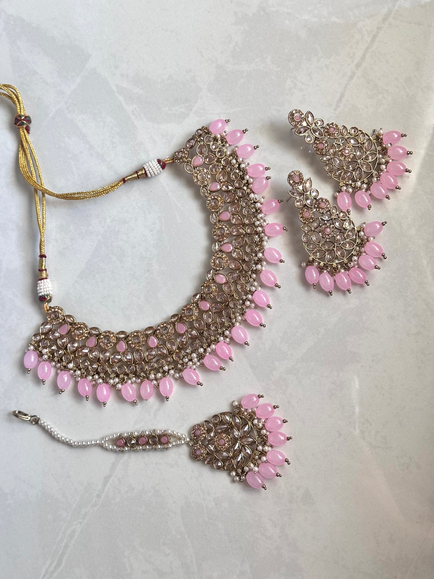 Mahiye Necklace Set - Pink