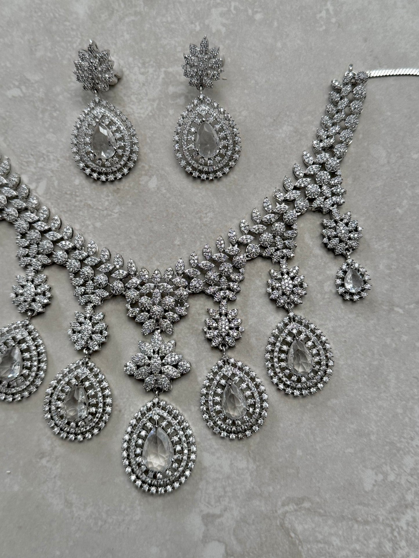 Inayah Necklace Set - Silver/Clear (Heera Collection)