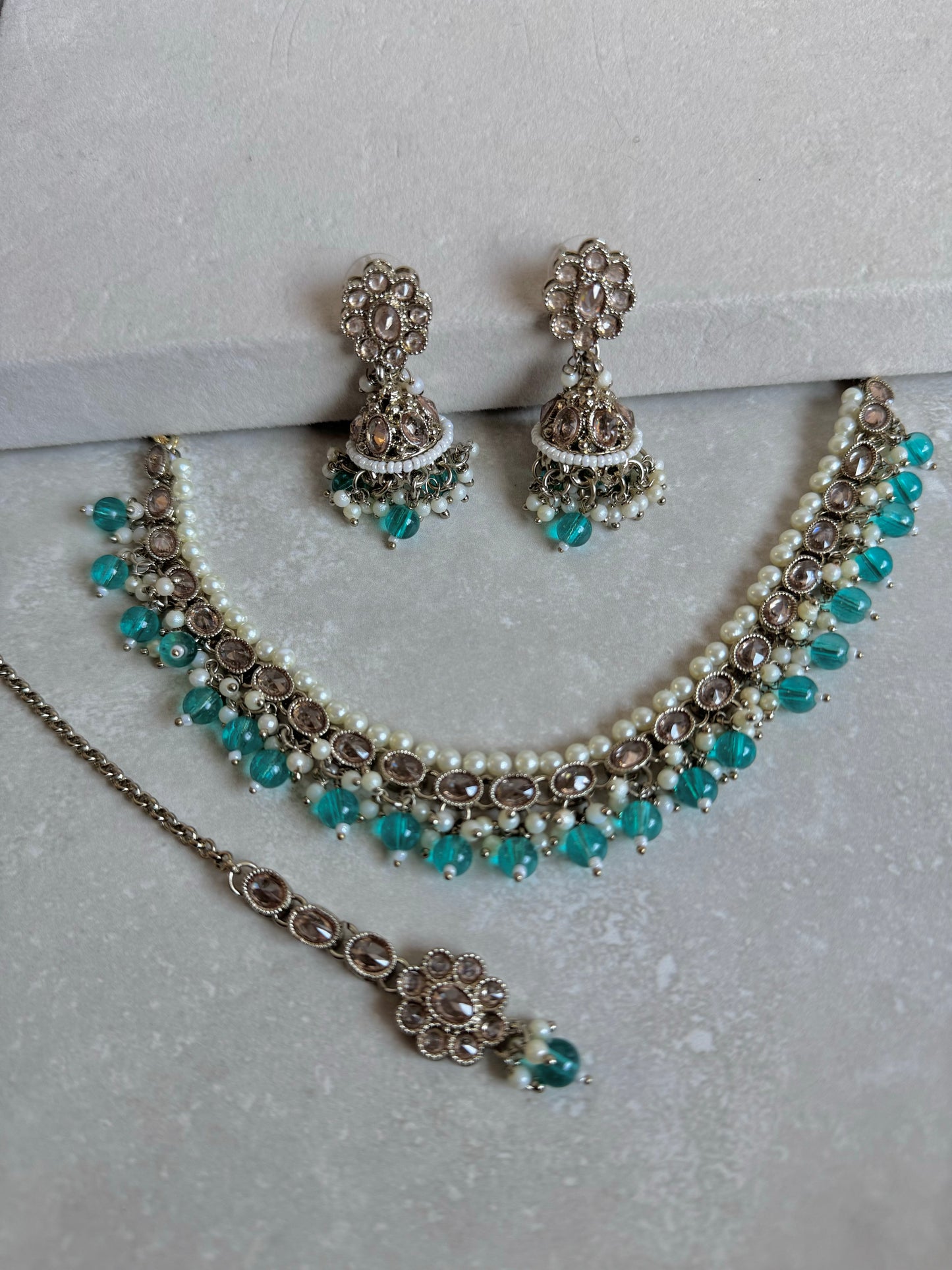 Asifa Dainty Necklace Set - Peacock Green