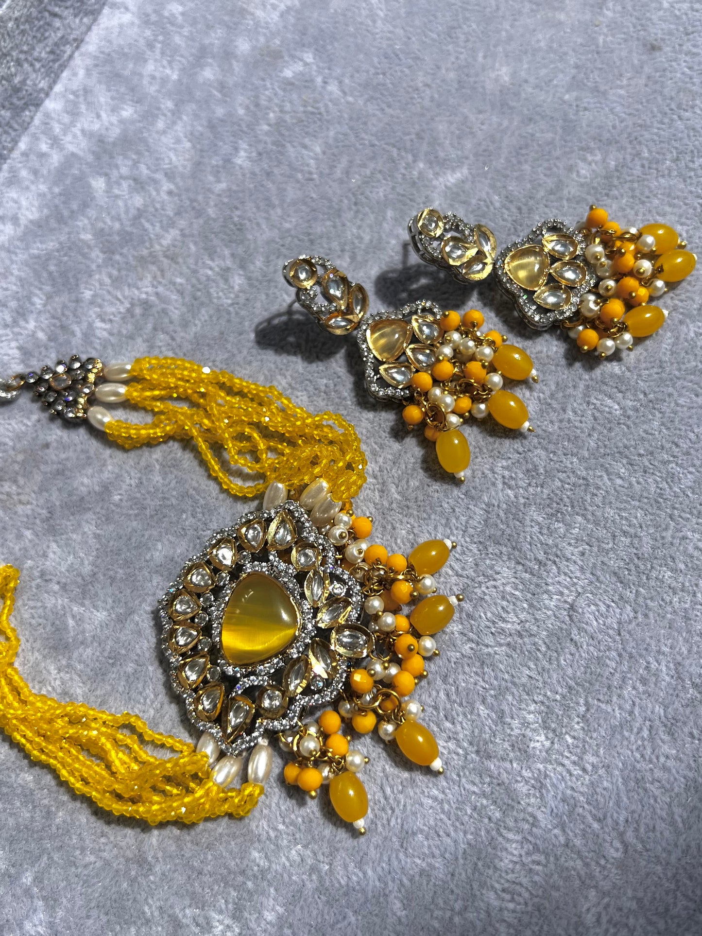 Meher Pachi Kunda Choker Set - Yellow (Luxury Collection)