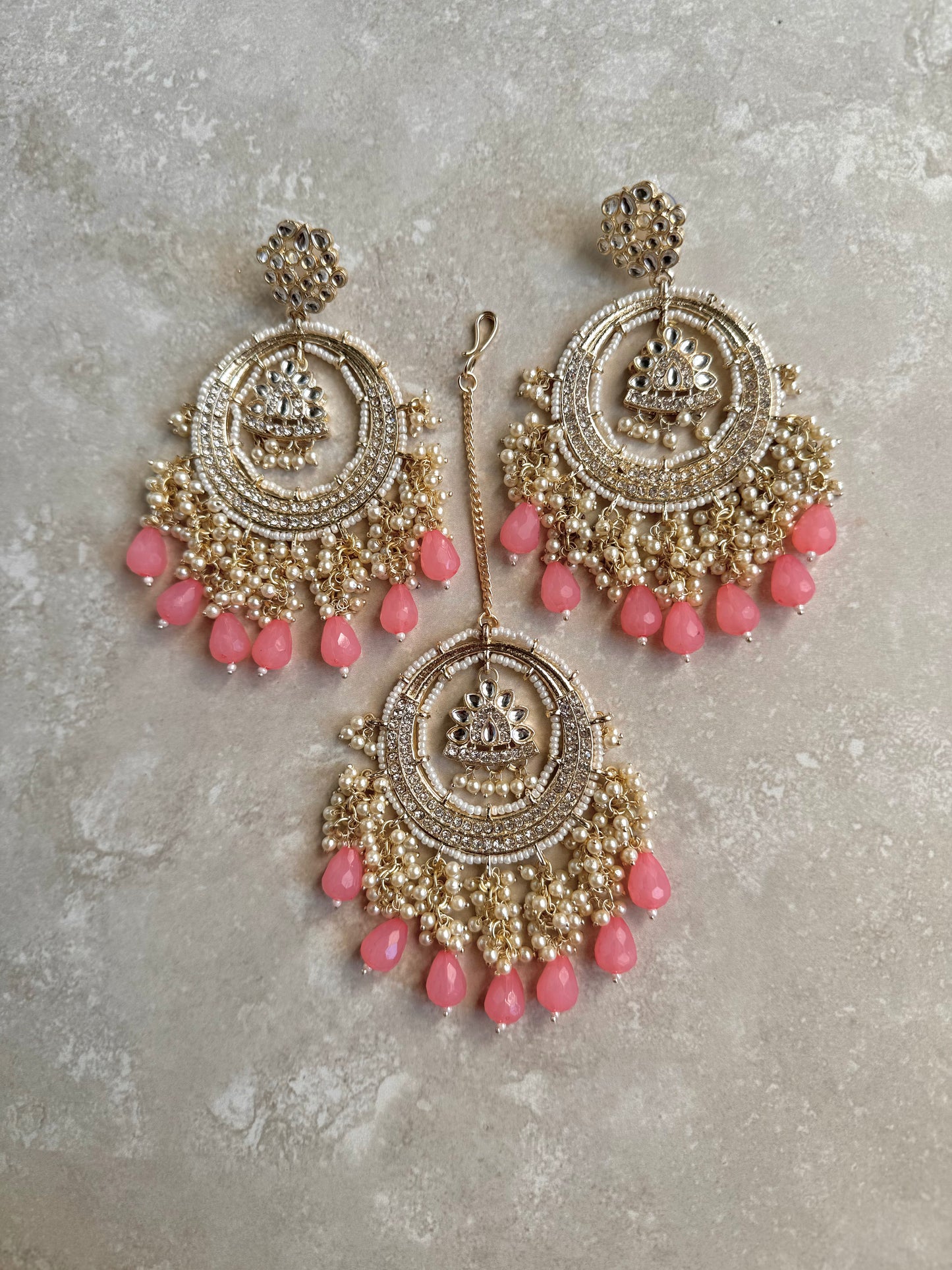 Kiran Tikka and Earring- Pink