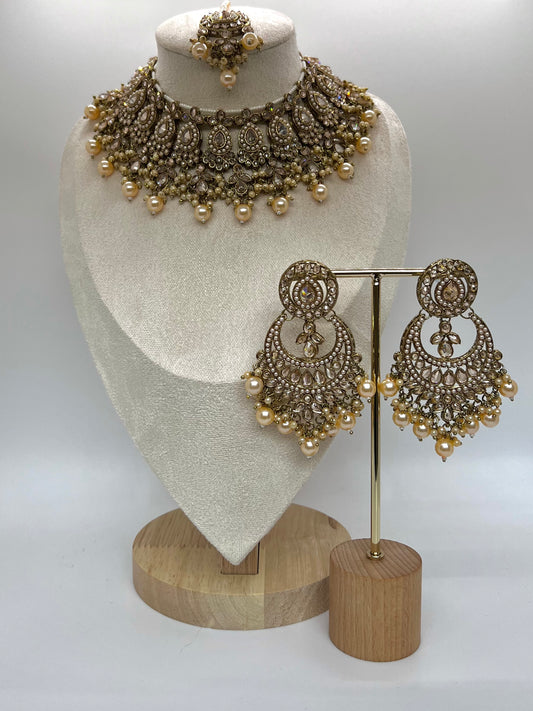 Anabia Necklace Set - Golden