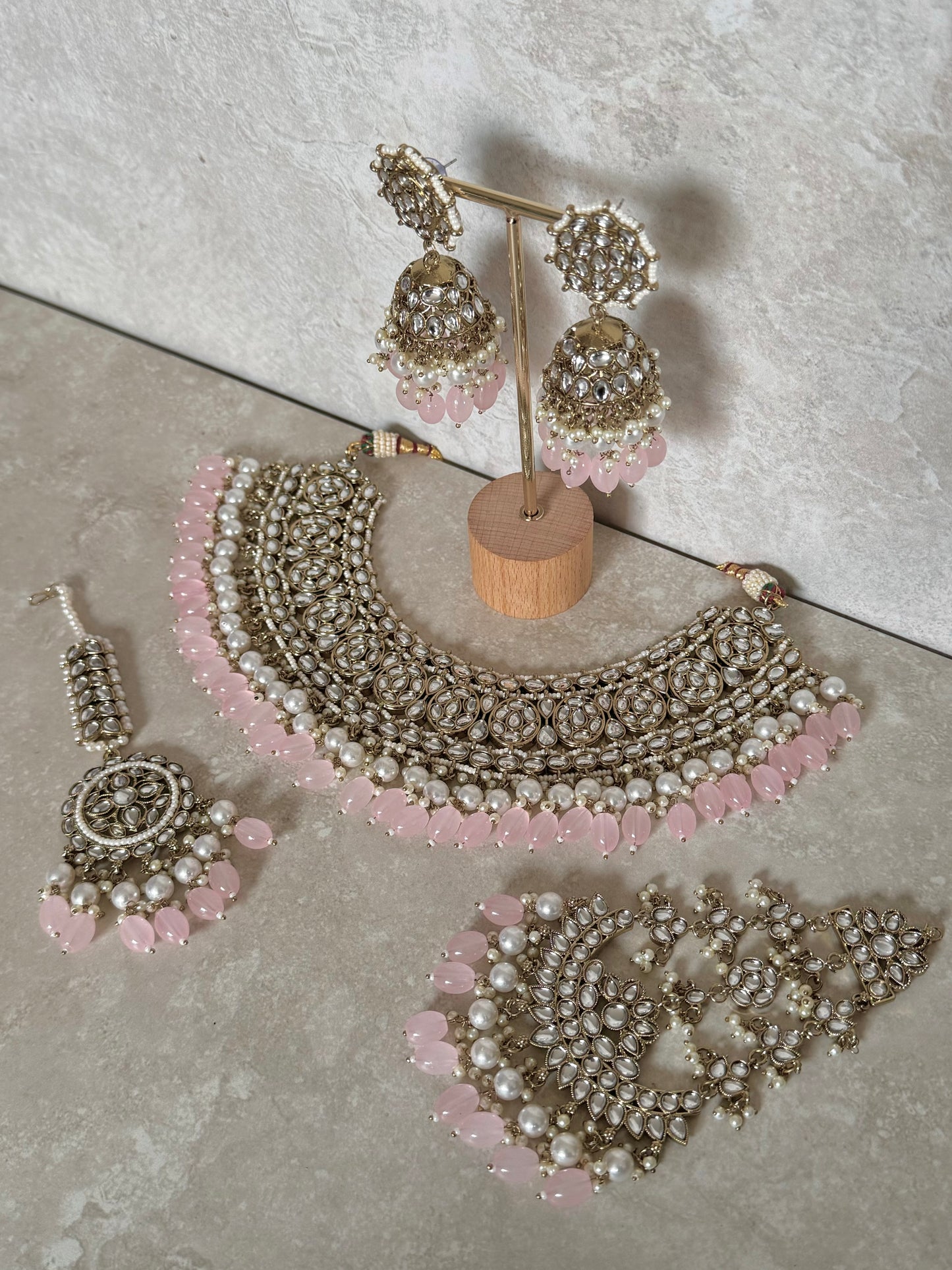 Avleen Bridal Necklace - Light Pink