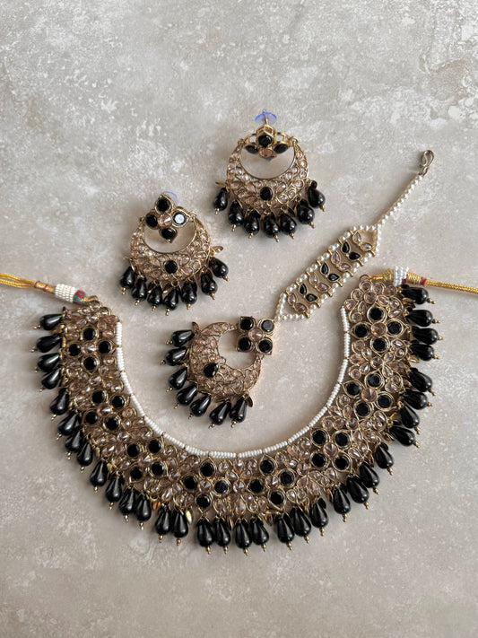 Suhana Necklace Set - Black